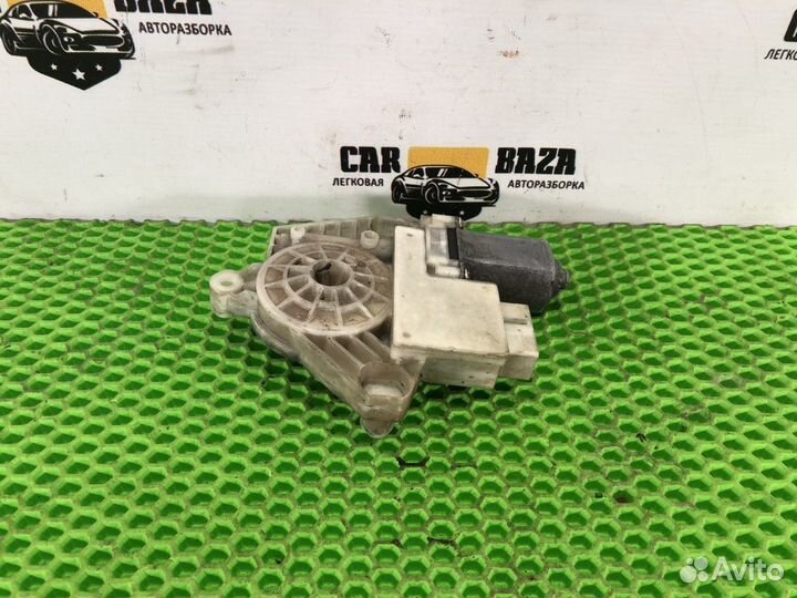 Моторчик стеклоподъемника задний левый L