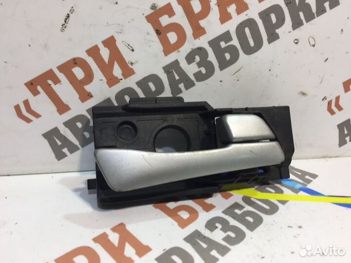 Хендай Ручка внутренняя передней двери Прав