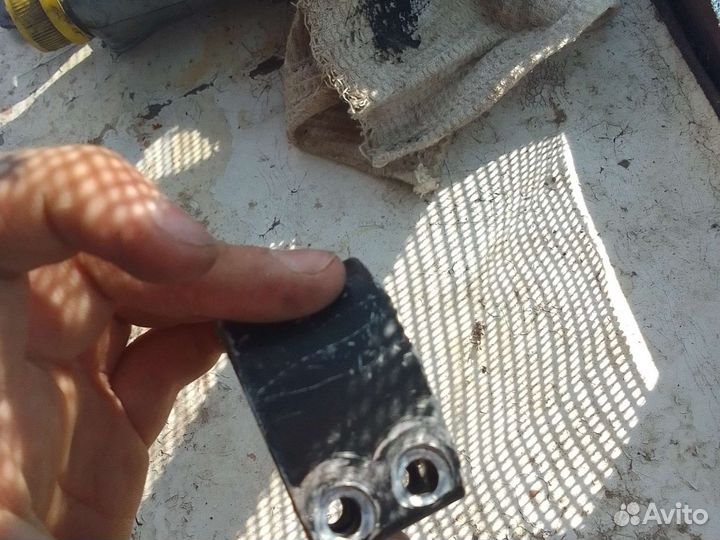 Вилка,зажим,блинчик,болт вилка сють гнутая