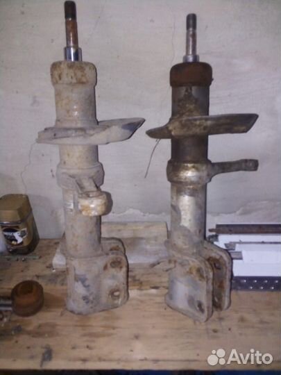 Стойки сс20 передние Приора