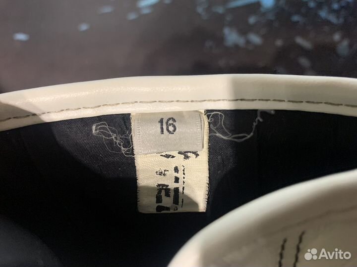 Боксерские перчатки 16oz