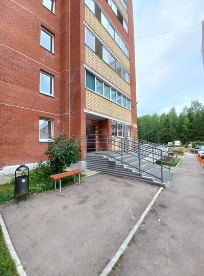 2-к. квартира, 71,4 м², 1/10 эт.