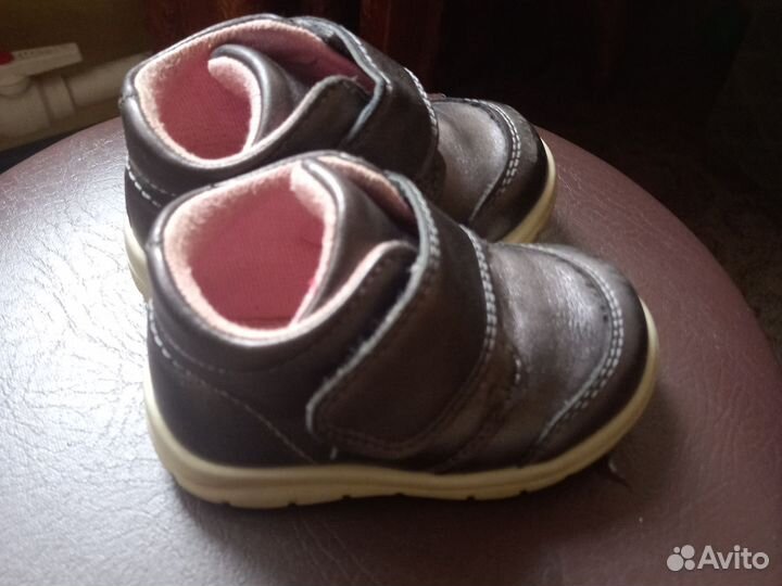 Детские ботиночки для девочки размер 20