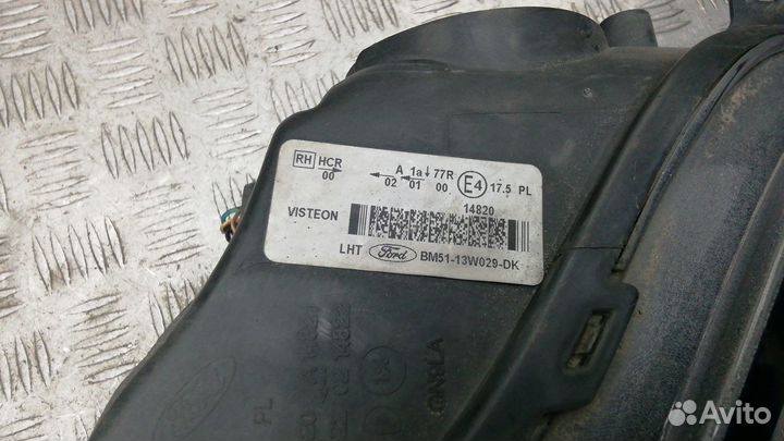 Фара правая Ford Focus 3 2013