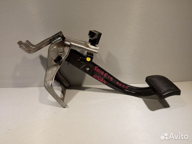 Педаль тормоза Hyundai Solaris седан G4FC 2011