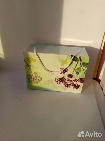 Набор столовой посуды. подарочный