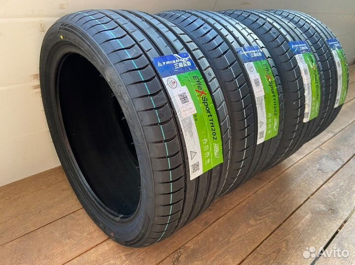 Triangle EffeXSport TH202 215/55 R17 98Y