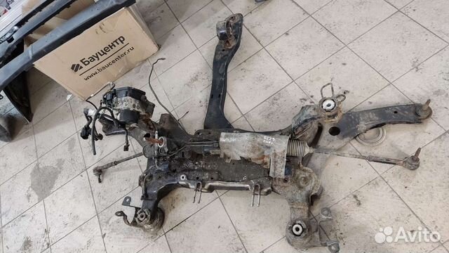 Рулевая рейка,траверса Крайслер grand voyager 5