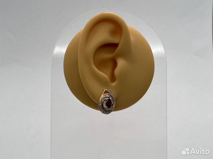 Золотые серьги 585 пробы