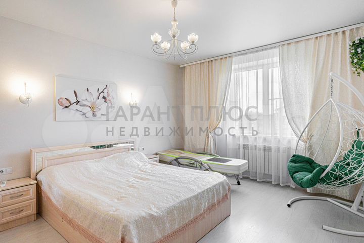 Коттедж 296,7 м² на участке 8 сот.