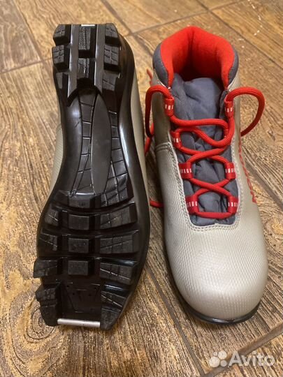 Ботинки лыжные Nordway Narbik 35 р NNN