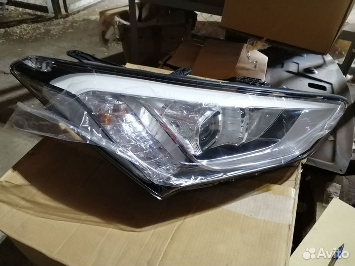 Фара передняя правая Ксенон Санта Фе дм. Новая. Ор