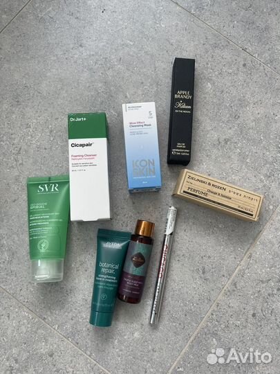 Набор косметики делим