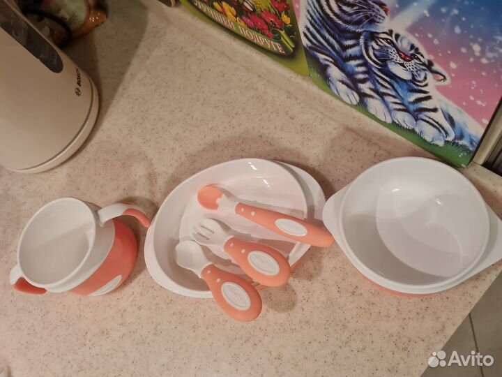 Детские бутылочки, поильники и посуда