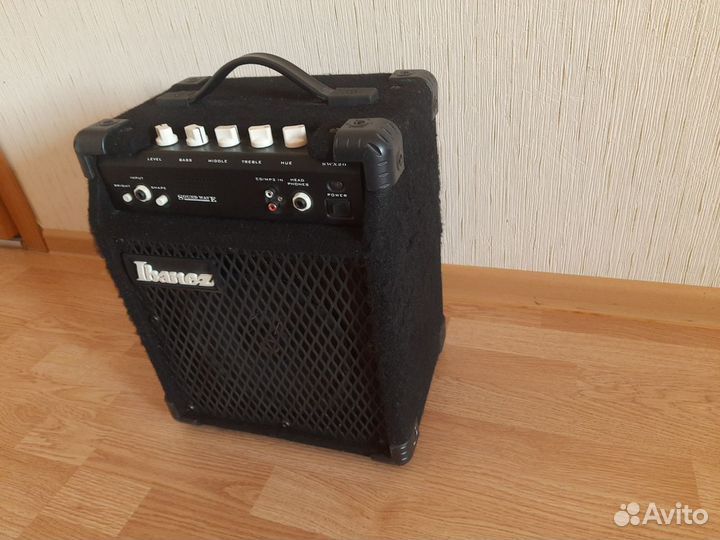 Басовый комбоусилитель Ibanez SWX20