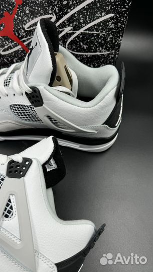 Nike air jordan 4 retro