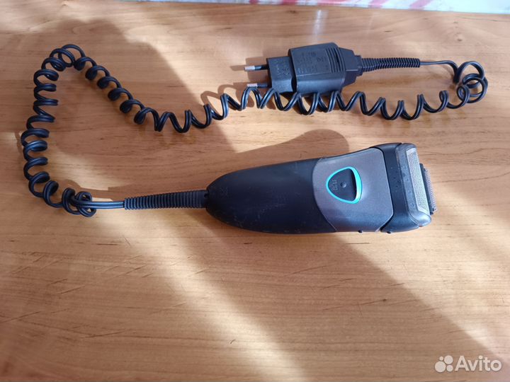 Бритва электрическая braun