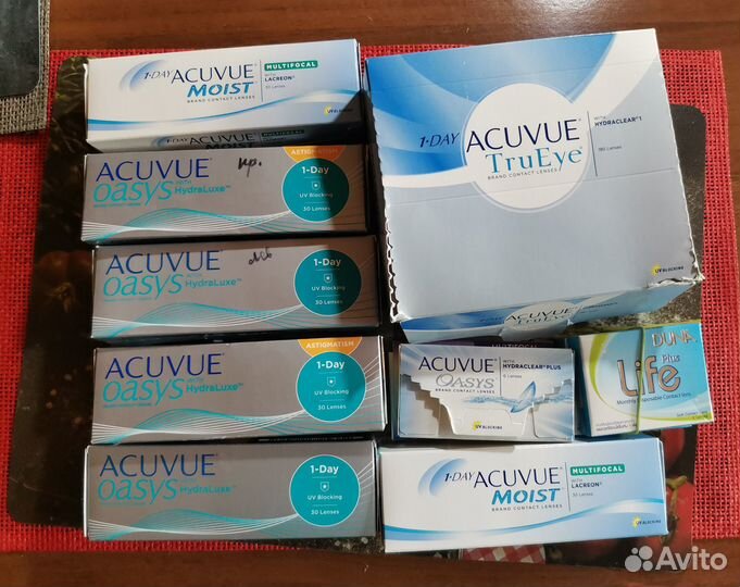 Линзы контактные Acuvue разные
