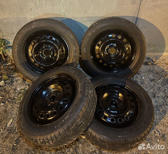 Bridgestone Ice Cruiser 7000 205/55 R16