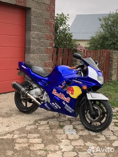Honda cbr 600 f2