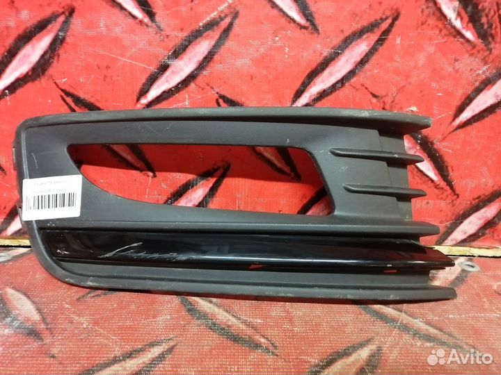 Облицовка решетки правая птф Volkswagen Polo