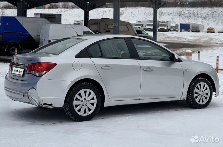 Chevrolet Cruze 1.6 AT, 2011, 175 309 км