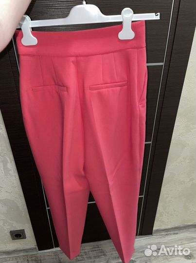 Брючный костюм Zara