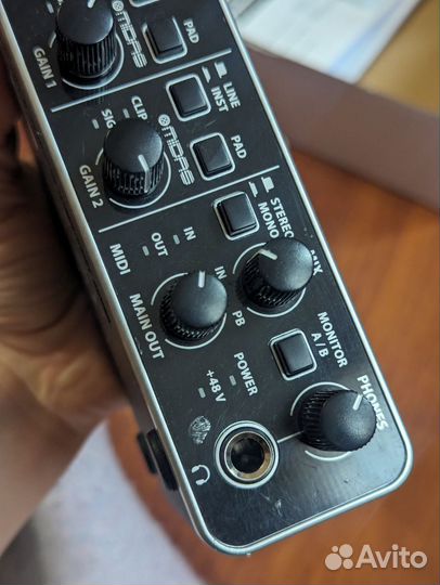 Аудио карта behringer umc204hd