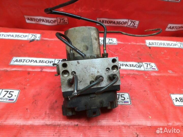 Блок abs Nissan Laurel HC35 RB20DE 1999