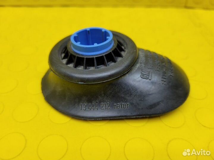 Уплотнение вала рулевого привода Chevrolet Cruze