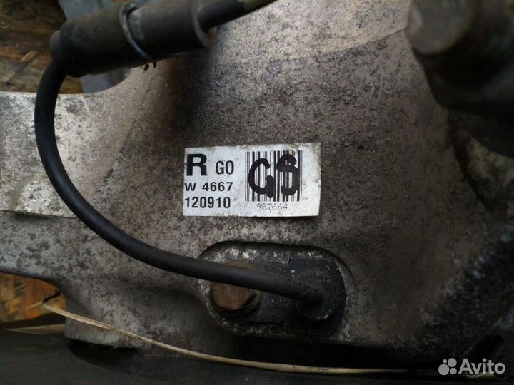 Кулак задний правый Lexus GS 4 GWL10 с рычагами