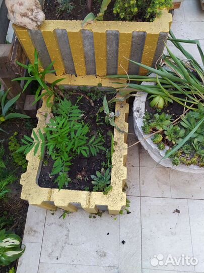 Кашпо для цветов уличное