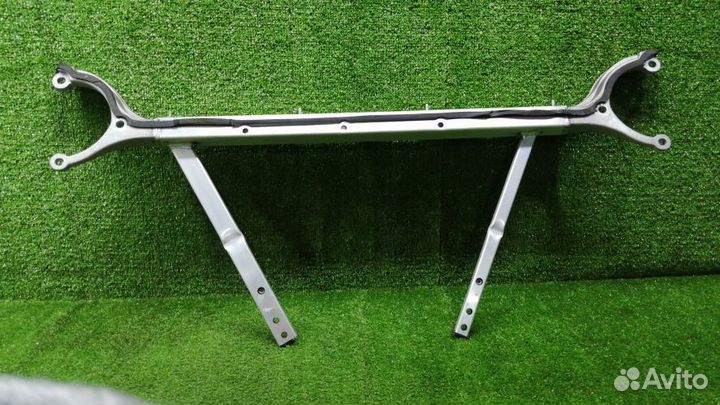 Распорка кузова Audi A8