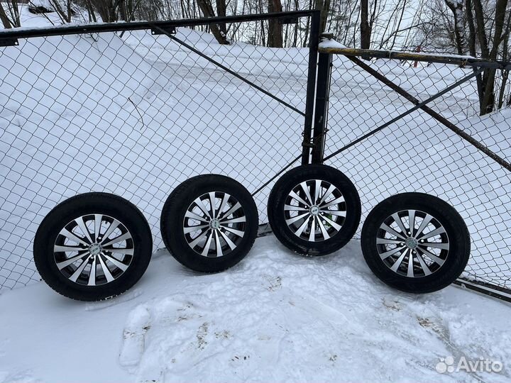 R14 Nokian Tyres Nordman SX2 175/70, PCD 4x114.3 DIA 66.1