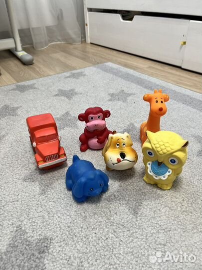 Игрушки для малыша пакетом