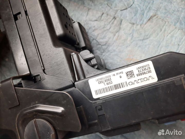 Блок комфорта cem volvo xc90 s60 xc70 v70 s80