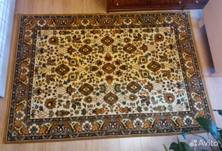 Ковёр шерстяной