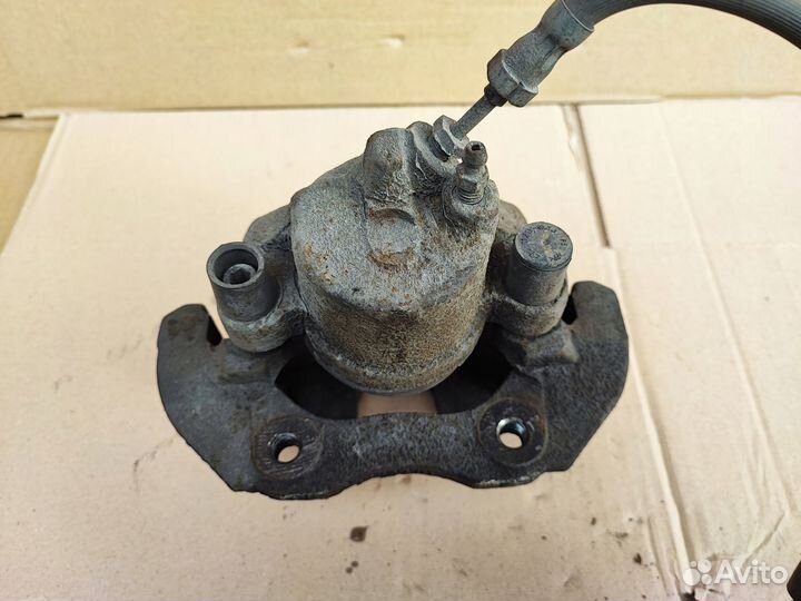 Суппорт тормозной передний правый Ford Ecosport 2