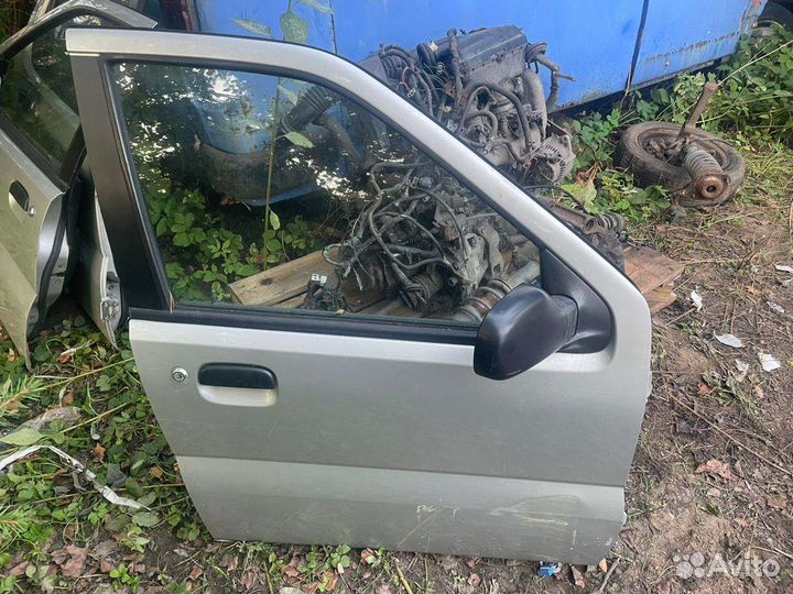 Дверь suzuki ignis