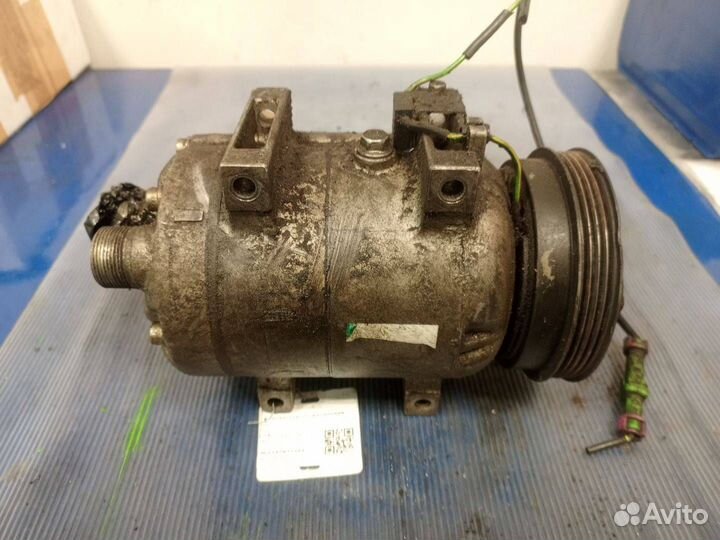 Компрессор кондиционера Volkswagen Passat B5