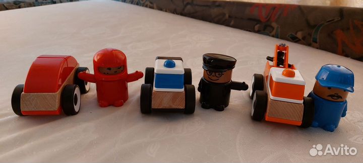 Деревянные машинки+человечки IKEA