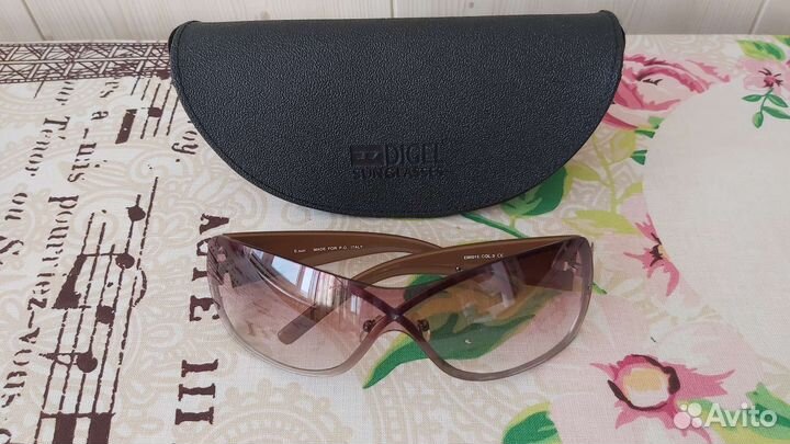 Солнцезащитные очки женские