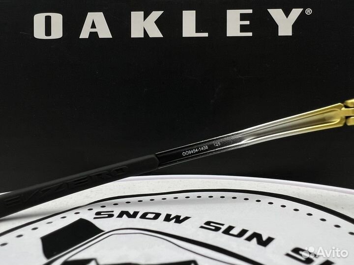 Солнцезащитные очки Oakley Evzero Blades эксклюзив