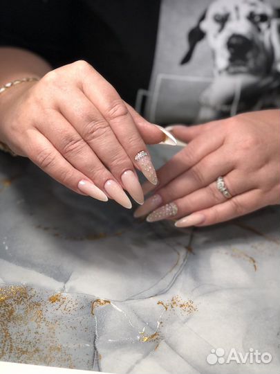 Педикюр с покрытием лаком