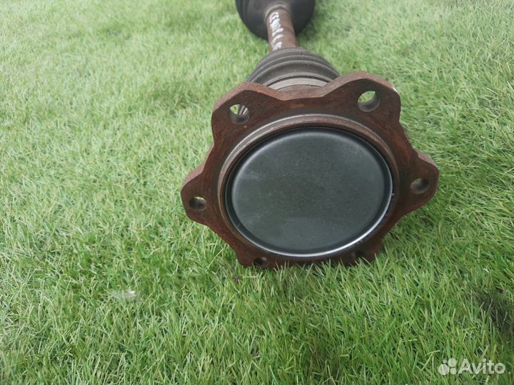 Привод передний правый Cadillac Escalade GMT900