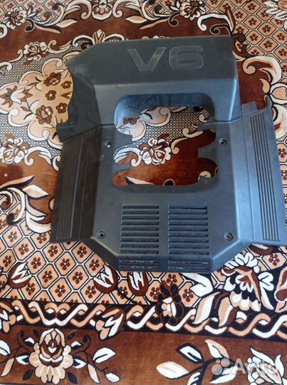 Декоративная крышка двигателя audi 100 c 4 2.8 2.6