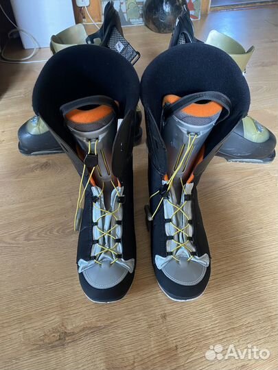 Горнолыжные ботинки Salomon uk 8 1/2, us 9, 42 2/3