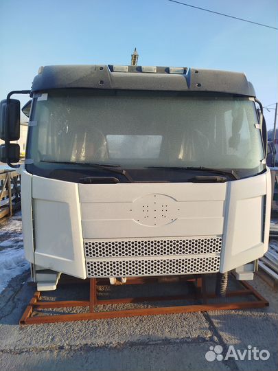 Кабина FAW J6 c 2018 года