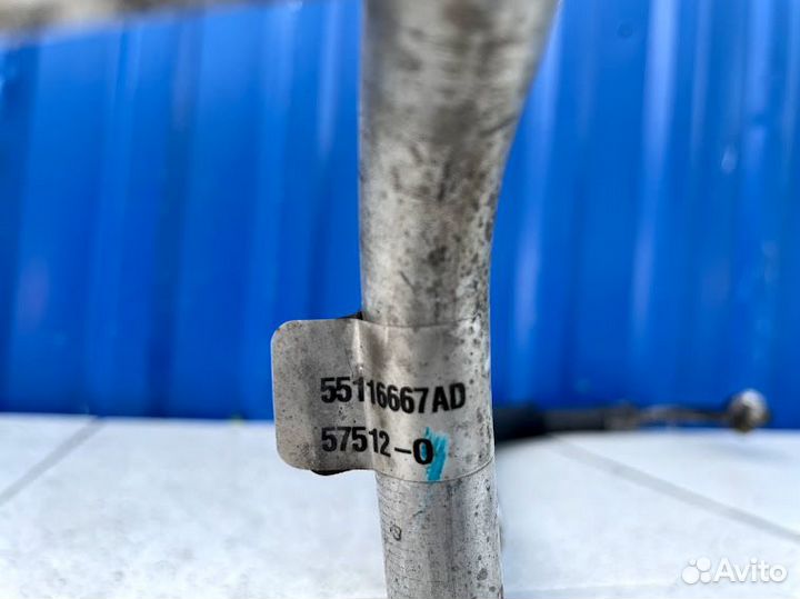 Трубка кондиционера Jeep Grand Cherokee WK 4.7 EVA