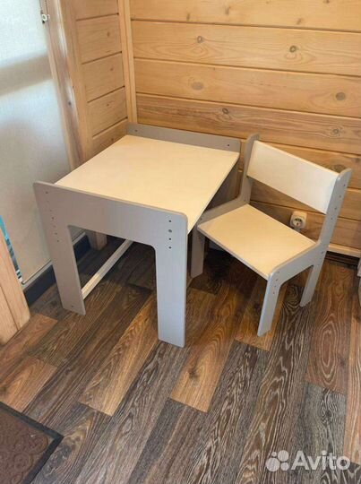 Детский растущий столик и стульчик